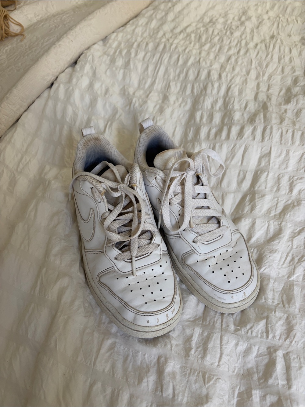 Nike White Low-Top Leather Sneakers Court Visions Youth